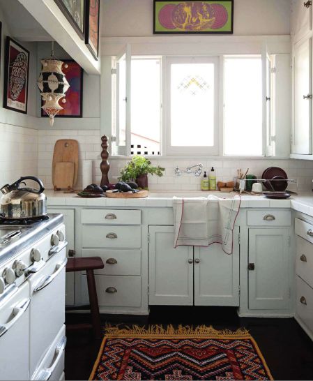 eclectic cottage kitchen