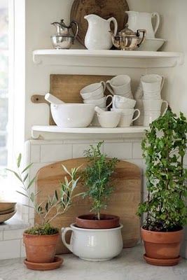 cottage kitchen breadboard