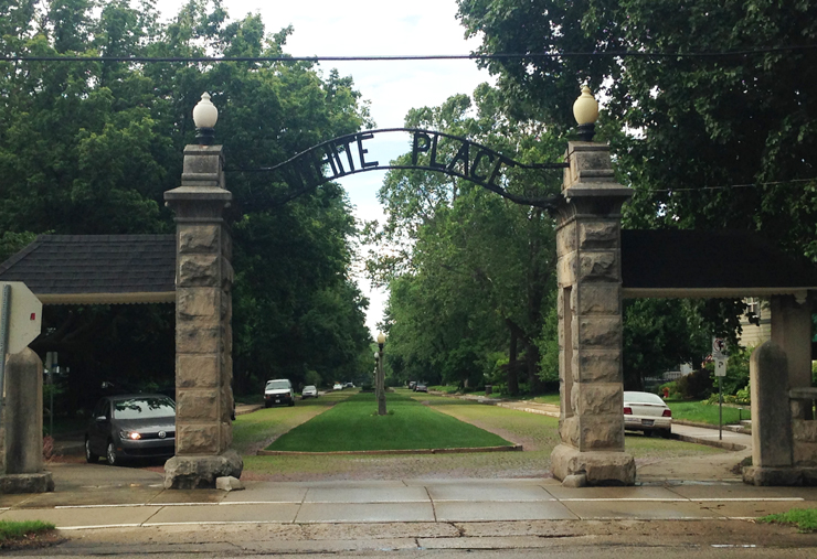 white place gate