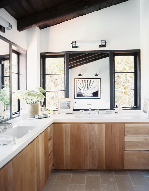 wood kitchen cabinetry